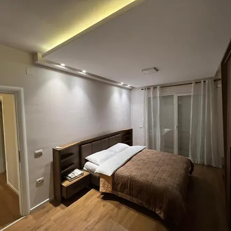 Miki Apartment